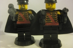 Viktor Hark et Ibram Gaunt - Lego Fantômes de Tanith Viktor Hark et Ibram Gaunt - Lego Fantômes de Tanith