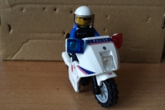 Lego-Gendarme-Moto-Yataz-2