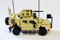 Lego-Oshkosh-M-ATV-3