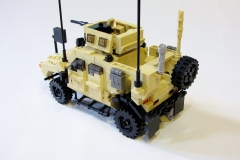 Lego-Oshkosh-M-ATV-5